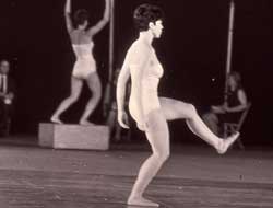 Proyección de la película 'La danza posmoderna'
